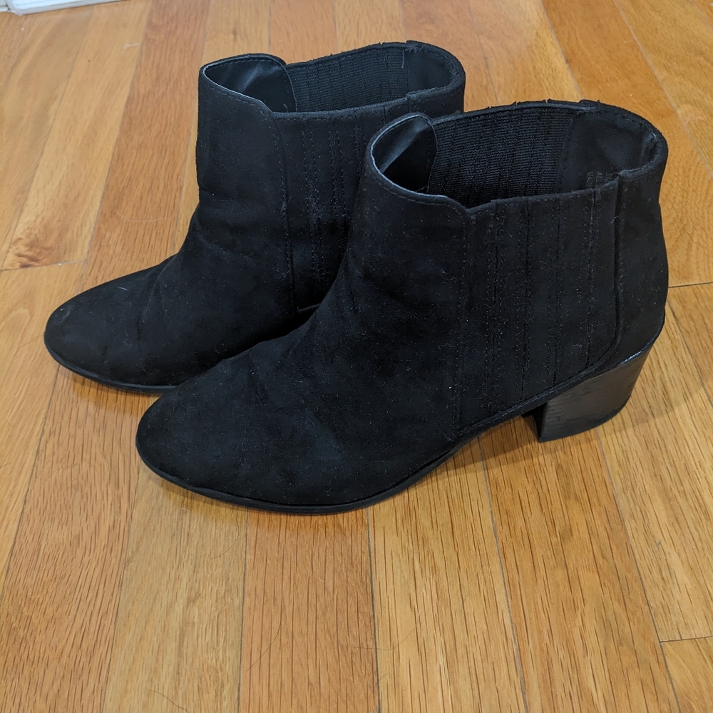 Lulu's Heeled Black Booties